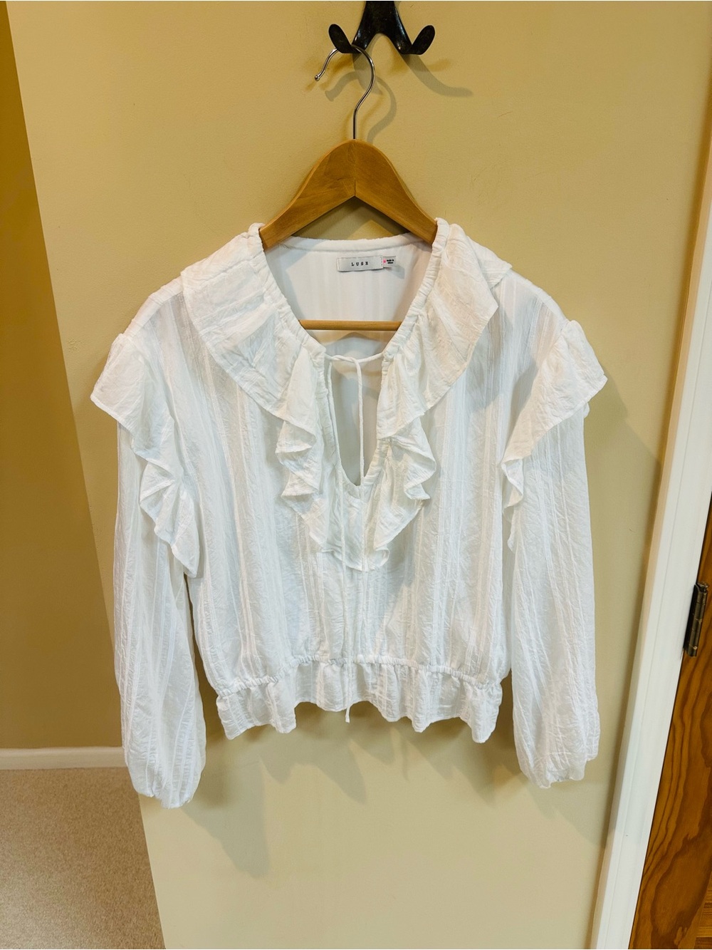Lush White Ruffled  Tie-Front Long Sleeve Med Blouse